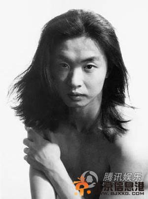 舞蹈家金星变性前男儿身军装照 变性手术照片曝光（组图）