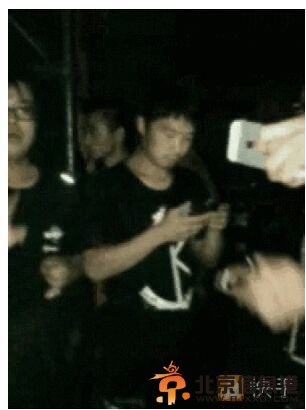 汪峰打人被讥讽为了上头条不择手段 章子怡知道你这么屌吗？