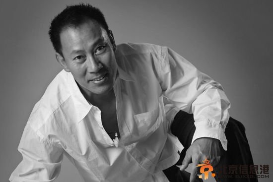 吴京安遇车祸重伤 肋骨骨折仍在重症病房