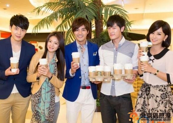 上流俗女发布会剧照