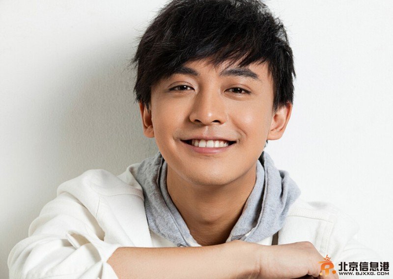 李佳航《天生要完美》亮相上海<a href='http://www.bjxxg.cn/ent/dianshi/' target='_blank'><u>电视</u></a>节