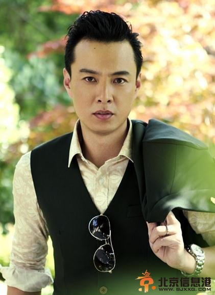 错儿热播 朱铁复古写真