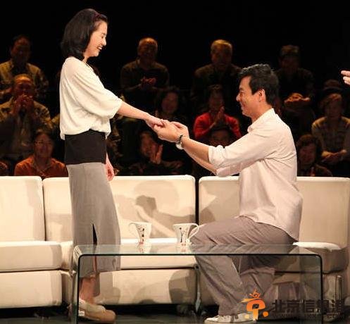 错儿热播 朱铁与叶亮一见钟情