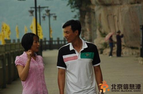 错儿热播 朱铁被盯进医院