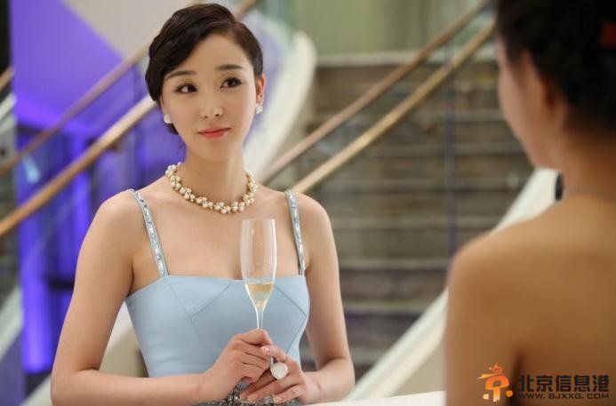 《恋恋不忘》冯婧爱的太纠结 造型获认可