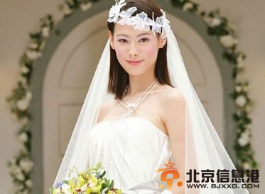 郭晶晶母乳喂哺儿子 揭人奶喂养的<a href='http://www.bjxxg.cn/ent/mingxing/' target='_blank'><u>女明星</u></a>