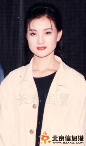 宋祖英自曝和老公一见钟情 宋祖英原名宋六英揭其成名前不为人知的秘密【组图】