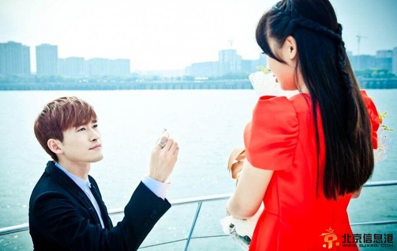 不一样的美<a href='http://www.bjxxg.com/health/liangxing/' target='_blank'><u>男人</u></a>剧情介绍