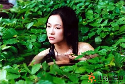 章子怡出浴美图