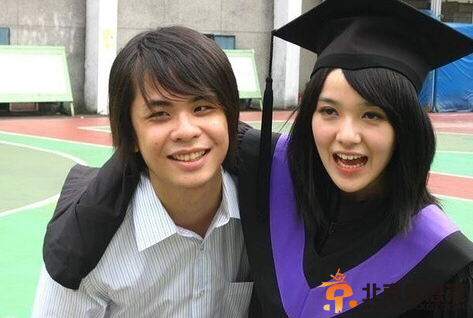 郭采洁大学毕业照曝光 女神也有小清新一面