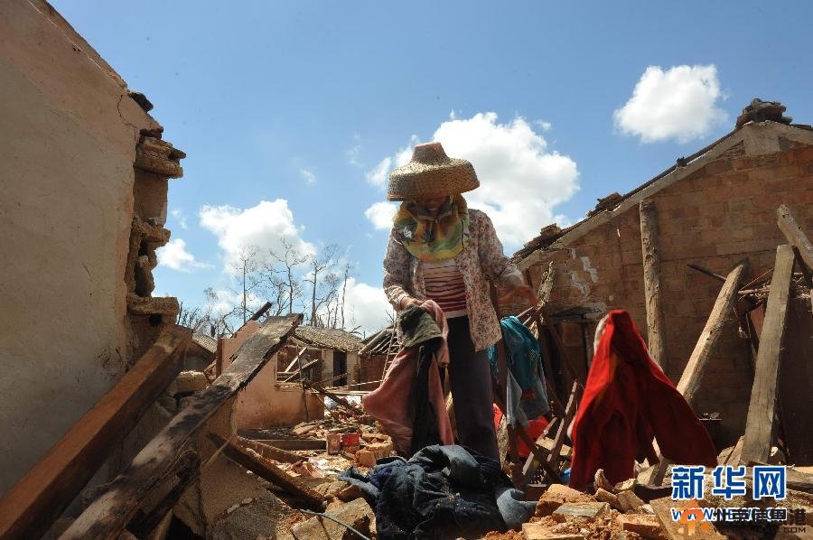 #（<a href='http://www.bjxxg.cn/news/shehui/' target='_blank'><u>社会</u></a>）（8）海南文昌群众开展灾后自救