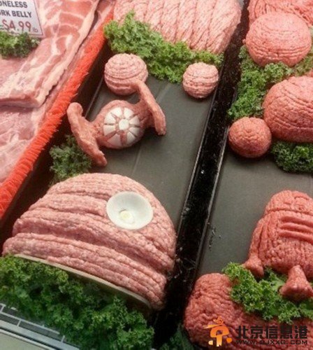 超市摆肉大叔生肉雕塑逆天 龙猫火影忍者星球大战萌萌哒