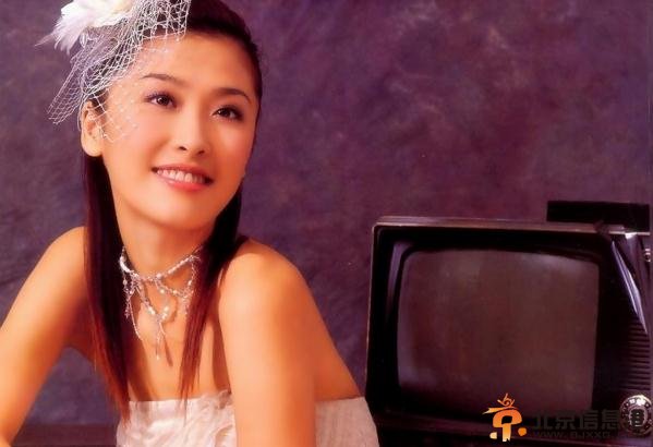 周丽淇写真