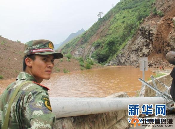 谢樵被批准为烈士 跳入堰塞湖营救群众不幸被落石击中