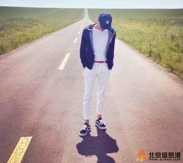 张嘉佑生活照