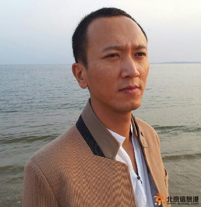 历史转折中的邓小平剧情介绍