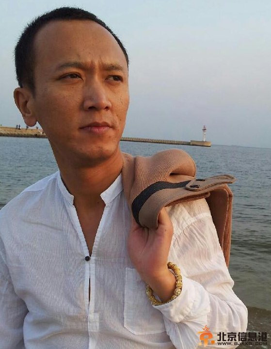 历史转折中的邓小平剧情介绍
