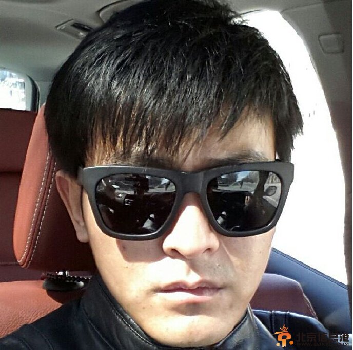 历史转折中的邓小平剧情介绍