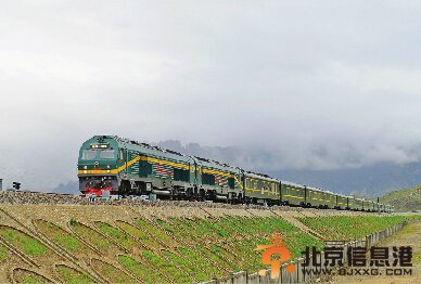 拉萨至日喀则铁路开通 造价高每米造价超过5万元