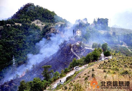 意大利两架“狂风”式战斗机相撞并坠毁