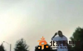 母女寻刺激雷雨天“赏雨” 女儿录下母亲被雷击中全程太惊悚