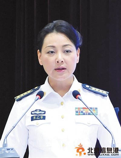 中国海军首位女发言人亮相 盘点我国官方女新闻发言人