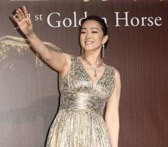 巩俐炮轰金马奖 台湾金马奖许诺得奖诱巩俐结果放鸽子