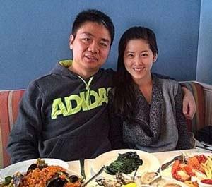 奶茶妹妹章泽天刘强东分手疑系炒作