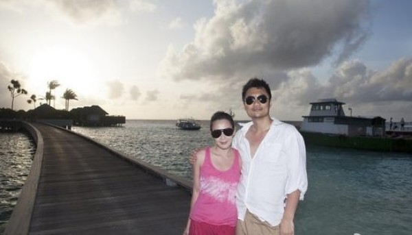 45岁奶茶刘若英产子 五月天祝贺：奶茶加小珍珠