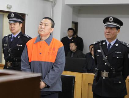 贪官身边的行贿者：落马前共生共荣 落马后弃若敝屣