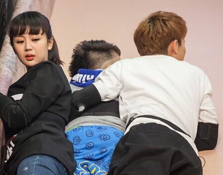 小雪刘星再聚首！杨紫闯关显胆小遭张一山嫌弃