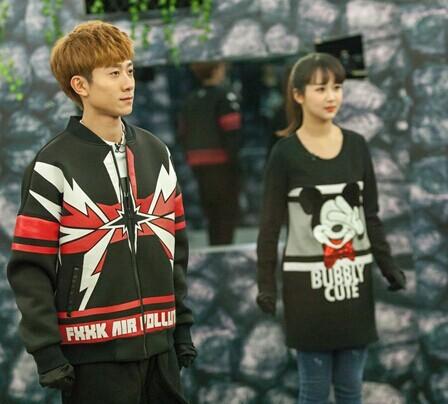 小雪刘星再聚首！杨紫闯关显胆小遭张一山嫌弃