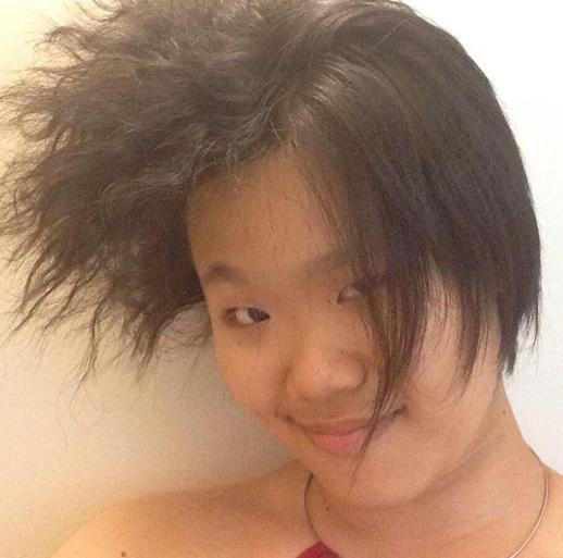 毕福剑19岁女儿杀马特近照曝光 网友：不忍直视