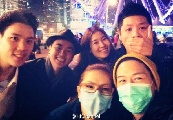 邓紫棋与绯闻男友合照曝光 冯允谦苦笑否认拍拖为哪般？