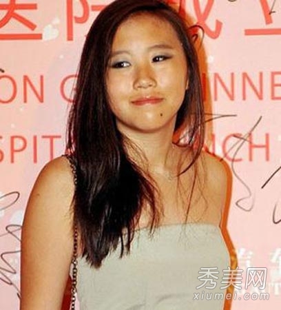 【组图】毕福剑女儿近照曝光遭网友吐槽：一看就是亲生的 盘点那些“颜值略低”的星二代