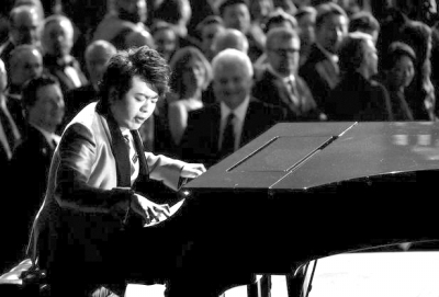 【组图】格莱美颁奖礼现场直击 男版阿黛尔成赢家