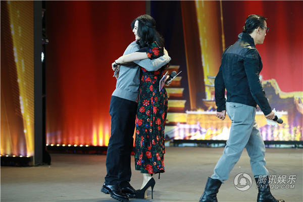 “出彩”开录范冰冰拥撒贝宁 邀对方共度情人节