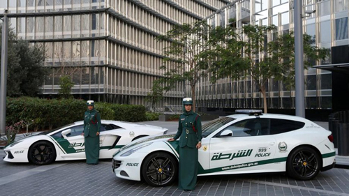 迪拜警方不差钱 豪华警车售价上百万(图)
