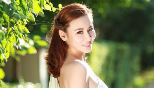 女星自曝被强奸细节 导演回应:她是我情人