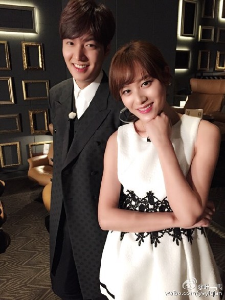 叶一茜和男神李敏镐合照