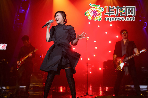 谭维维摇滚版开门见山踢馆 谭维维韩红竟成“闺蜜档”