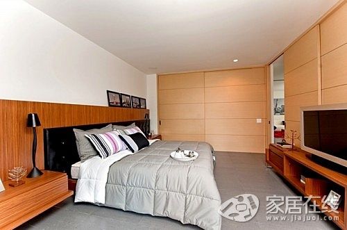 现代开放式家居案例 用色丰富而大胆