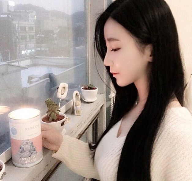 雪肌女实习老师韩国孙彩敏 网友怀疑：总有不少“加工”的味道