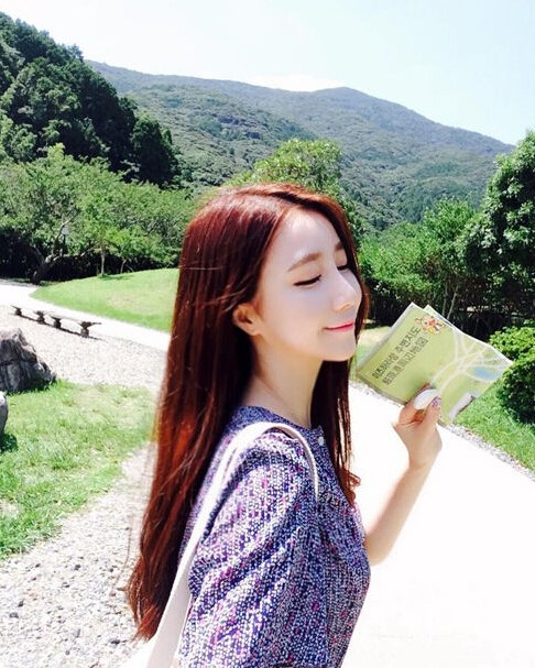 雪肌女实习老师韩国孙彩敏 网友怀疑：总有不少“加工”的味道