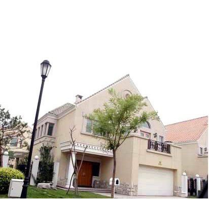 赵忠祥豪宅堪比皇宫 邀美女主持品尝大闸蟹【图】