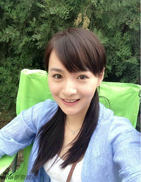 北影学霸校花 李依伊素颜清纯生活照曝光（资料）