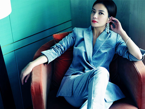 盘点娱乐圈跨界艺人 才女型男现实版合伙人齐上阵