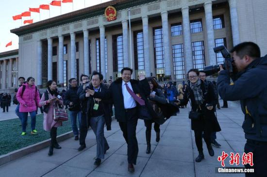 两会调查：政协如何让民众感到“很近”？ 