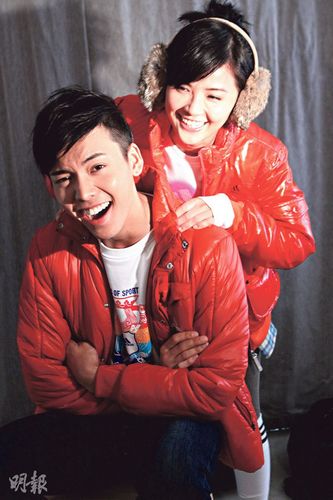 传阿sa与男友因聚少离多感情亮红灯女方否认