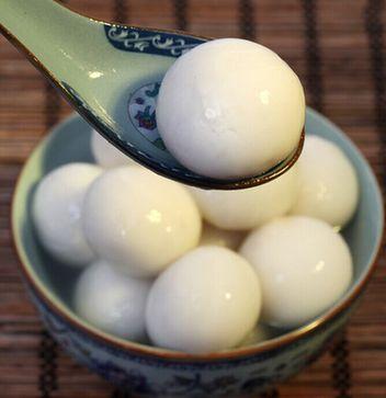 摇出来的元宵包出来的汤圆 韭菜鸡蛋馅汤圆确实费劲